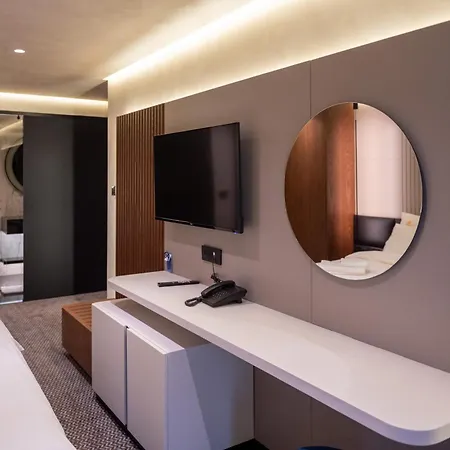 Mattis 4* Tirana