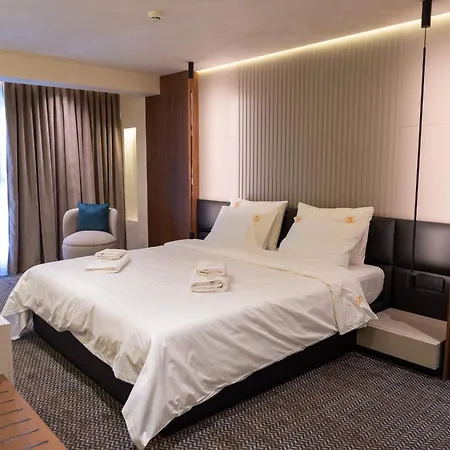 Mattis 4* Tirana