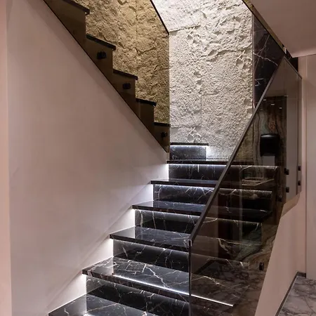 Mattis Отель Тирана