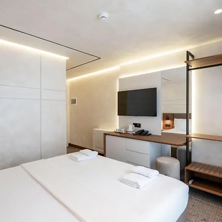 Mattis Otel Tiran
