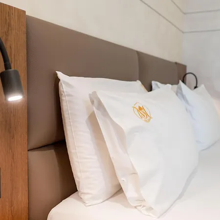 Otel Mattis Tiran