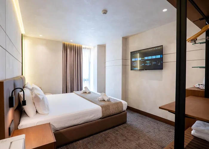 ホテル Mattis ティラナ