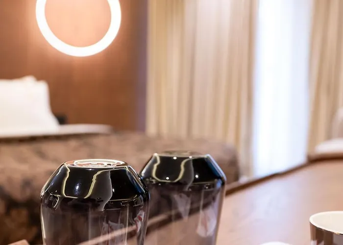 Mattis מלון טיראנה