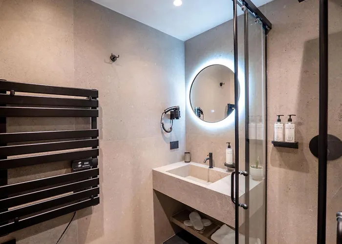 Mattis 4* Τίρανα